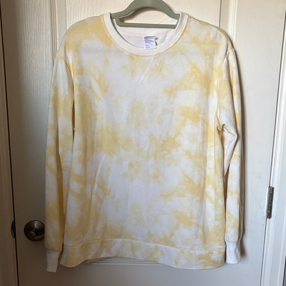Stars Above Cream and Yellow Fleece Top